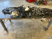 GPS steering systems and attachments Trimble FMX voorbereiding hydraulisch