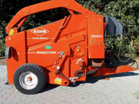 Straw spreader for boxes Kuhn Minotor stroblazer strostrooier