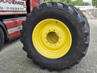 Wheels, Tyres, Rims & Dual spacers Alliance 480/70R30 AgriStar II 21mm op JOHN DEERE velg