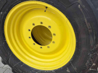 Wheels, Tyres, Rims & Dual spacers Alliance 480/70R30 AgriStar II 21mm op JOHN DEERE velg