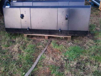 Front-end loader bucket / Front loader bucket ATMP Voorladerbak  / grondbak 1.8 mtr