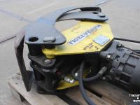 Hydraulic grabs Bazzoli Icar Bazzoli IB200 bomengrijper bomentang takkenknijper CW05