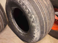 Wheels, Tyres, Rims & Dual spacers  550/60x22.5 buitenbanden
