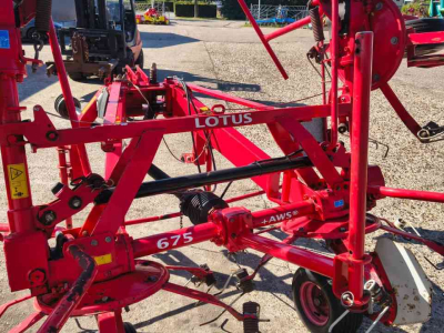 Tedder Lely Lotus 675
