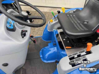 Tractor New Holland BOOMER 25 HST