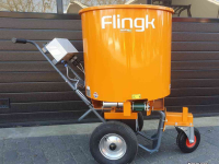 Sawdust spreader for boxes Flingk SE250