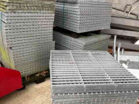 Other livestock equipment and accessories  grupstalrooster - stalroosters
