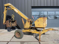Excavator  Griesser 1614 getrokken kraan graafmachine op wielen met knijperbak