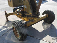 Excavator  Griesser 1614 getrokken kraan graafmachine op wielen met knijperbak