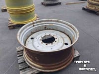 Wheels, Tyres, Rims & Dual spacers New Holland Velgen 18x42