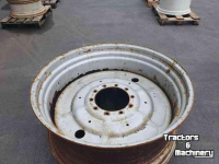 Wheels, Tyres, Rims & Dual spacers New Holland verschillende soorten velgen