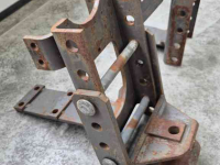 Other tractors and accessories Massey Ferguson 2x Trekhaakframe MF
