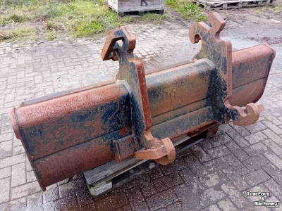 Excavator buckets  Kraanbak, slotenbak, graafbak 180 cm. diversen