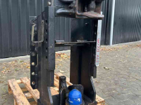Used parts for tractors Deutz-Fahr K80 Trekhaakslede Deutz Sauermann