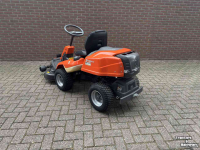 Ride-on mower Husqvarna R213C
