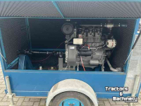 Stationary engine/pump set  onderstel geluid gedempt , MWM 3 cilinder
