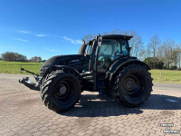 Tractor Valtra T214D