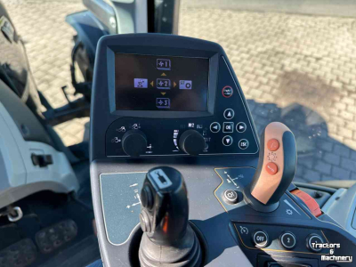 Tractor Valtra T214D