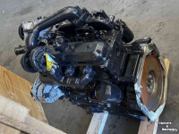 Used parts for tractors New Holland complete Nieuwe New Holland / FIAT / IVECO motor 8045 -25 met TURB0 100pk 4cil