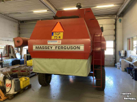 Combine Massey Ferguson 29