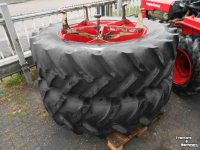 Wheels, Tyres, Rims & Dual spacers Molcon 16,9-38