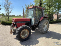 Tractor Case-IH 845