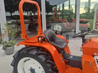 Tractor Kubota B1702