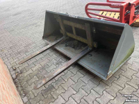 Front-end loader bucket / Front loader bucket  voorlader bak