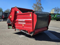 Silage-block distribution wagon Trioliet Multifeed