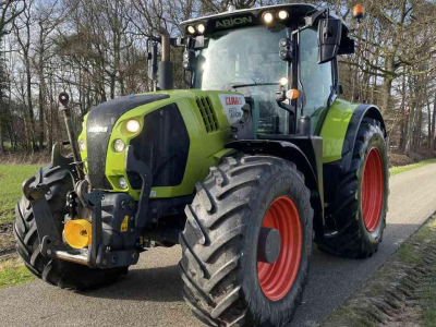 Tractors Claas Arion 660 Cmatic