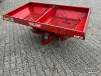Fertilizer spreader Lely CENTERLINER