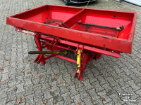 Fertilizer spreader Lely CENTERLINER