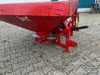 Fertilizer spreader Lely CENTERLINER