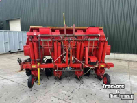 Potato planter Kverneland kverneland un 3100