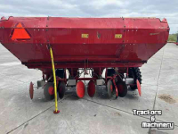 Potato planter Kverneland kverneland un 3100