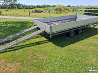 Car trailer up to 3500 Kg Hulco Hulco Medax-2 autoambulance/multitransporter/aanhanger