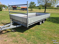 Car trailer up to 3500 Kg Hulco Hulco Medax-2 autoambulance/multitransporter/aanhanger