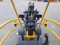 Wheelloader Eurotrac W11 shovel