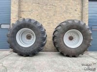Wheels, Tyres, Rims & Dual spacers Trelleborg 800/65R32 TM 2000