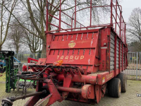 Self-loading wagon Taarup 1030