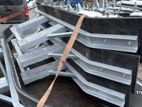 Rubber yard scraper Roo Rubber Vuilschuiver met lepel insteek