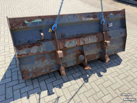 Loading buckets Merlo Volumebak