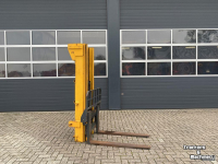 Forklift  Hefmast met palletlepels