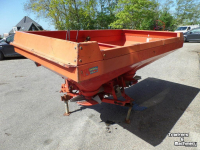 Fertilizer spreader Lely CENTERLINER