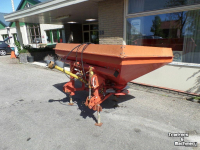 Fertilizer spreader Lely CENTERLINER