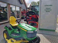 Ride-on mower John Deere X750