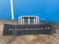 Feed Blade / Slide  Voer/Modderschuif 1,50 NIEUW RUBBER