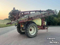 Fieldsprayer pull-type Hardi Commander Twin Force