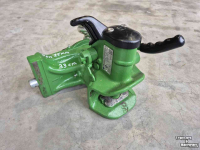 Used parts for tractors John Deere trekhaken handmatig en automatisch 330 cm en 390 cm breed
