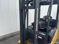 Forklift Jungheinrich EFG216K heftruck elektrisch 1500 kg